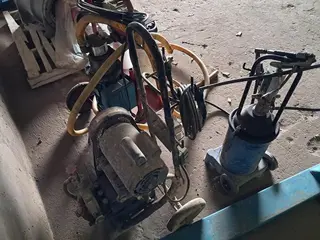 ITENS DE OFICINA E MANUTENÇÃO INDUSTRIAL COM BETONEIRA REVER 400 L, EMPILHADEIRA MANUAL HIDRÁULICA 1 TON., VASSOURA MECÂNICA, 29 ANDAIMES, FERRAMENTAS ELÉTRICAS E PEÇAS DE REPOSIÇÃO (Ref.: K / OFICINA & MANUTENÇÃO) — leilão em Açailândia/MA (foto 20)