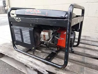 2 GERADORES 4 TEMPOS ITALMOTORS E TOYAMA TG25 (Ref.: 21460-21461) — leilão em São Paulo (foto 6)