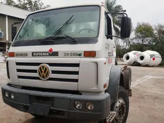 CAMINHÃO 6X4 VOLKSWAGEN 26.260 E, 2006/2006, Placa FINAL 9 (MG), (Ref.: BT-0848) — leilão em Valparaíso de Goiás/GO
