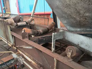 ESTEIRA TRANSPORTADORA MÓVEL COM MOEGA (Ref.: MA) — leilão em Ouroeste/SP (foto 12)