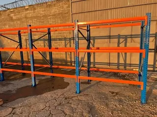 5 MODULOS DE PRATELEIRAS INDUSTRIAIS REFORÇADAS , DISTRIBUIDA EM 6 MONTANTES C/ APROX 2,15 MTS E 30 LONGARINAS C/ APROX 1,65 MTS PERFAZENDO APROX 8,50 MTS LINEAR (Ref.: SB-EMNA) — leilão em São Paulo (foto 3)