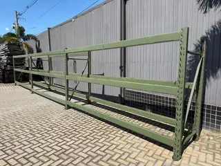 3 MODULOS DE PRATELEIRAS INDUSTRIAIS REFORÇADAS , DISTRIBUIDA EM 4 MONTANTES C/ APROX 2,00MTS E 18 LONGARINAS C/ APROX 3,50 MTS PERFAZENDO APROX 11,00 MTS LINEAR (Ref.: MCD-NV) — leilão em São Paulo (foto 3)