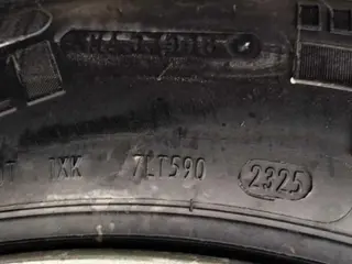 19 UNIDADES DE- PNEUS 215 RODA FERRO USADOS / MARCA: DIVERSOS TIPO II. (Ref.: DR390) — leilão em São Bernardo do Campo (foto 7)