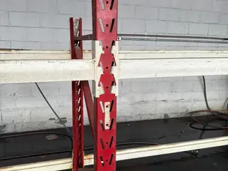 5 MÓDULOS DE PRATELEIRAS REFORÇADA DISTRIBUÍDAS EM 6 MONTANTES COM APROXIMADO 1,50 MTS E 20 LONGARINAS COM 2,30 MTS PERFAZENDO APROXIMADAMENTE 12,00 MTS LINEAR (Ref.: MKR) — leilão em São Paulo (foto 3)