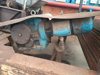 ESTEIRA TRANSPORTADORA MÓVEL COM MOEGA (Ref.: MA) — leilão em Ouroeste/SP (foto 9)