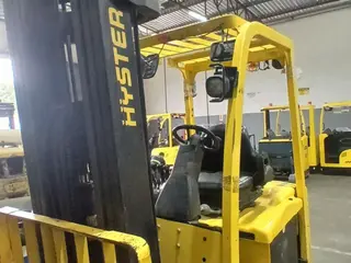 EMPILHADEIRA HYSTER E50XN, SÉRIE: A268N28395U — leilão em Joinville