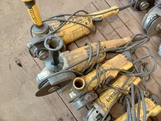 13 ESMERILHADEIRAS ANGULARES ELÉTRICAS DEWALT, MAKITA E BOSCH (Ref.: DBF) — leilão em Sertãozinho (foto 5)