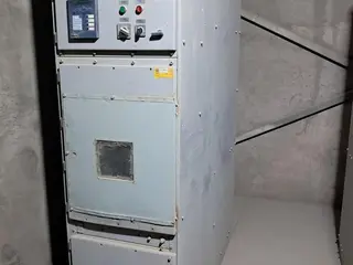 SISTEMA DE MOAGEM DE CIMENTO COM MOINHO DE BOLAS FLSMIDTH, CAP. 23,5 TON./H, MOTOR WEG 1.250 HP, REDUTOR SYMETRO TS-1250, ELEVADOR DE CANECAS, CLASSIFICADOR, FILTRO DE MANGAS, CCM E TRANSFORMADOR DE 1.500 KVA (Ref.: D / MOAGEM 2) — leilão em Açailândia/MA (foto 19)