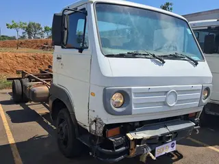 CAMINHÃO VOLKSWAGEN 8.150 E DELIVERY PLUS, 2010/2011, Placa FINAL 1 (DF), (Ref.: AAD) — leilão em Brasília/DF (foto 3)