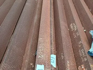 ESTRUTURAS METÁLICAS EM AÇO CARBONO: CANTONEIRAS EM L (APROX. 140, 8 METROS) — leilão em Macaé/RJ (foto 5)