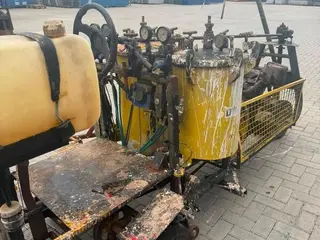 MAQUINA PARA PINTURA VIÁRIA HILÁRIO ITH 1/60-40 COM COMPRESSOR , MOTOR A COMBUSTAO , TANQUES (Ref.: 21644) — leilão em São Paulo (foto 6)