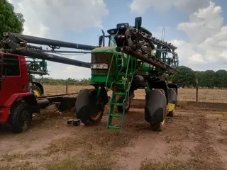 PULVERIZADOR AUTOPROPELIDO JOHN DEERE M4025, ANO AQUIS.: 2019, SÉRIE: 1NW4025MLKF190232 (Ref: 5805) — leilão em Sapezal/MT