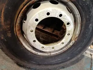 10 UNIDADES DE- PNEUS 275 RODA FERRO USADOS / MARCA: DIVERSOS TIPO II. (Ref.: DR513) — leilão em São Bernardo do Campo (foto 10)