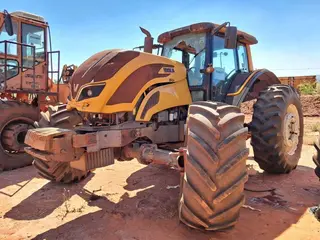 TRATOR DE PNEUS VALTRA BH224 4x4, SÉRIE: W224470552 (Ref: 505637) — leilão em Palestina/SP