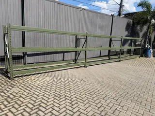3 MODULOS DE PRATELEIRAS INDUSTRIAIS REFORÇADAS , DISTRIBUIDA EM 4 MONTANTES C/ APROX 2,00MTS E 18 LONGARINAS C/ APROX 3,50 MTS PERFAZENDO APROX 11,00 MTS LINEAR (Ref.: MCD-NV) — leilão em São Paulo