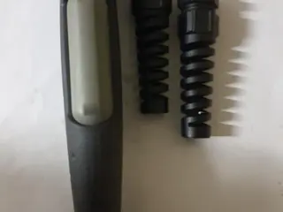 PEÇAS JBT MAREL: LÂMINAS, CONTROLES MANUAIS, CILINDROS PNEUMÁTICOS, CONECTORES E OUTROS (APROX. 36 PÇS) (Ref.: 3) — leilão em Castro/PR (foto 5)