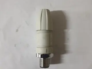 PEÇAS JBT MAREL: LÂMINAS, CONTROLES MANUAIS, CILINDROS PNEUMÁTICOS, CONECTORES E OUTROS (APROX. 36 PÇS) (Ref.: 3) — leilão em Castro/PR (foto 3)