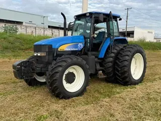 TRATOR AGRICOLA NEW HOLLAND 7020 4X4, ANO AQUIS.: 2013, SÉRIE: 724CC300861 (Ref: 6) — leilão em Taquaritinga/SP (foto 13)