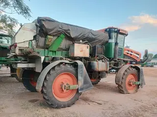 DISTRIBUIDOR AUTOPROPELIDO STARA HÉRCULES 6.0, ANO AQUIS.: 2017, SÉRIE: HEM-BH10451 (Ref: 4157) — leilão em Sapezal/MT (foto 4)
