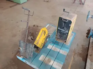02 TRANSFORMADORES DE SOLDA ESAB (Ref.: DCG) — leilão em Sertãozinho
