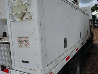 CAMINHÃO CESTO AÉREO FORD CARGO 816 S, 2012/2013, Placa FINAL 8 (SP), — leilão em São Pedro/SP (foto 4)