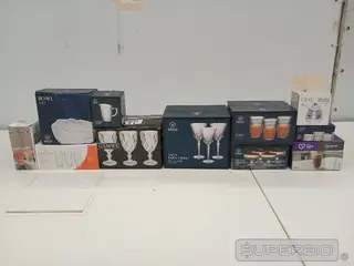 ITENS DIVERSOS: JOGO 6 TAÇAS DE VIDRO DIAMANTE 340ML, LEITEIRA FERVEDOR REDSILVER, MIMO STYLE, CONJUNTO DE PANELAS COM 10 PEÇAS, WAP AIR FRYER OVEN DIGITAL WAOD1 12L E OUTROS (APROX. 132 UN) (Ref.: SB0033974) — leilão em Embu das Artes/SP (foto 5)
