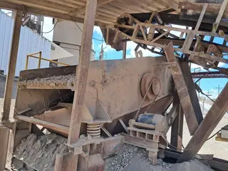 SISTEMA DE SECAGEM E DOSAGEM DE ESCÓRIA COM SECADOR ROTATIVO BRASPROCESS À DIESEL, SILOS DE 50 TON. COM DOSAGEM SCHENCK, PENEIRA VIBRATÓRIA, MOEGA, TRANSPORTADORES E PERIFÉRICOS (Ref.: A / PROCESSAMENTO DE ESCÓRIA) — leilão em Açailândia/MA (foto 5)
