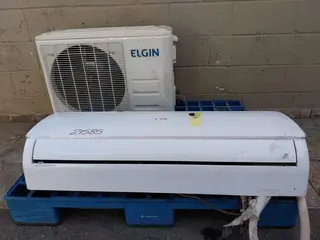 AR CONDICIONADO ELGIN (MAQUINA INTERNA 24.000 BTUS/H E MAQUINA EXTERNA 18.000 BTUS) (Ref.: 21585) — leilão em São Paulo