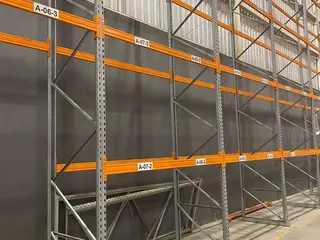 60 POSIÇÕES DE PORTA PALLETS COM 3,00 MTS DISTRIBUÍDO EM 11 MONTANTES COM 3,00 MTS DE ALTURA E 40 LONGARINAS COM 2,70 MTS, PERFAZENDO 10 MÓDULOS (Ref.: OTK) — leilão em São Paulo