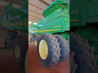 COLHEDORA DE GRÃOS C/ PLATAFORMA DE CORTE JOHN DEERE 9770 STS, ANO AQUIS.: 2013, SÉRIE: 1CQ9770AHD0092275 (Ref: 25410_25991) — leilão em Sinop/MT (foto 27)