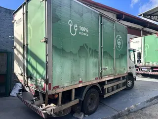 CAMINHÃO BAÚ JAC IEV1200T, 2021/2022, Placa FINAL 2 (SP), — leilão em Ananindeua/PA (foto 2)