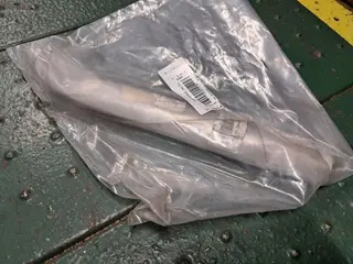 ELEMENTOS FILTRANTES: FILTRO PERKINS, FILTRO DE TRAP, FILTRO DO MOTOR GIRATÓRIO, ELEMENTO FILTRANTE E OUTROS — leilão em Cubatão/SP (foto 9)