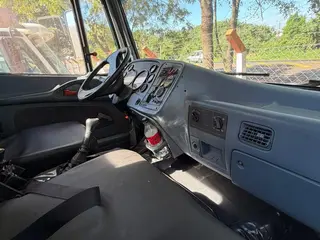 CAMINHÃO BASCULANTE MERCEDES-BENZ 2423 K TRAÇADO ID: #3701338/EL — leilão em Barretos/SP (foto 5)