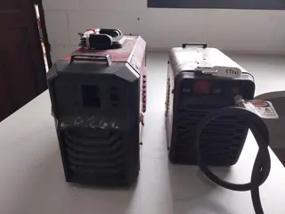 2 MÁQUINAS SOLDA 1- MMA TIG LIFT TOU VRD SUPER TORK EXTREME E 1 - LINCOLN ELETRIC 225 MEGA FORCE (Ref.: 21119) — leilão em São Paulo (foto 6)