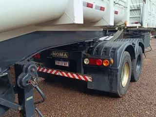 CONJUNTO SCANIA R 440 A6X4 + 02 BICAÇAMBAS/SEMIRREBOQUES NOMA — leilão em Francisco Beltrão/PR (foto 43)