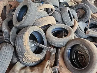SUCATA DE PNEUS DIVERSOS — leilão em Santa Helena/SC (foto 2)