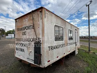 Bau Caminhão 3/4 para Transporte com Forração Térmica - 5 Metros — leilão em Saltinho/SP (foto 2)