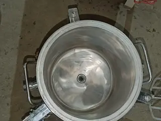 REATOR EM AÇO INOX ENCAMISADO COM RESITENCIA, CAPACIDADE 10 LITROS — leilão em Santo André/SP (foto 4)