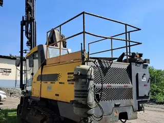 PERFURATRIZ HIDRÁULICA ATLAS COPCO FLEXIROC T35, ANO AQUIS.: 2011, SÉRIE: NAN120592/8992150828 (Ref: PE02) — leilão em Conselheiro Lafaiete/MG (foto 6)