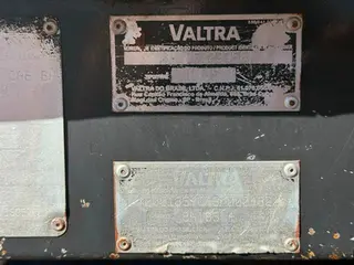 TRATOR AGRÍCOLA VALTRA BH185 4X4, ANO AQUIS.: NÃO IDENTIFICADO , SÉRIE: H185222356 (Ref: 5) — leilão em Taquaritinga/SP (foto 6)