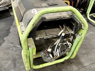 LOTE CONTENDO 1 GRUPO GERADOR 10 KVA GASOLINA (SEM MOTOR); 1 GRUPO GERADOR 6,5 KVA GASOLINA — leilão em Embu das Artes/SP (foto 6)