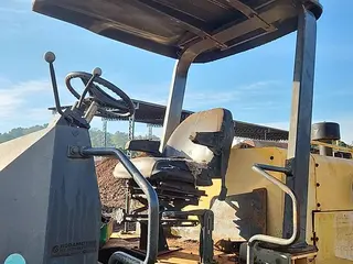 PÁ CARREGADEIRA NEW HOLLAND 12B ANO: 2011 — leilão em Capitão Leônidas Marques/PR (foto 16)