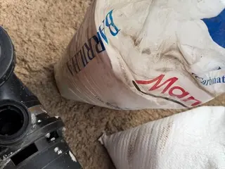 MOTOBOMBAS, ROÇADEIRA E MATERIAIS PARA PISCINA E JARDIM — leilão em Vespasiano/MG (foto 3)