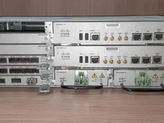 ROTEADOR DE BORDA CISCO ASR-920-12SZ-IM (7 PÇS) — leilão em Caucaia/CE