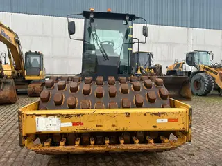 ROLO COMPACTADOR VIBRATÓRIO CATERPILLAR CP54B - ano 2014 — leilão em Curitiba/PR (foto 14)