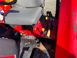 Trator Massey Ferguson MF 4275 - Ano 2014 — leilão em Ponta Grossa/PR (foto 24)