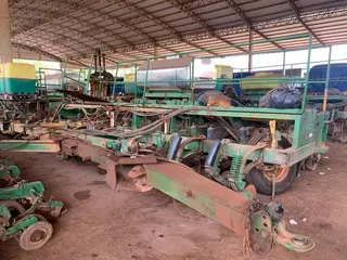 PLANTADEIRA JOHN DEERE 2100, ANO AQUIS.: 2010, SÉRIE: NÃO IDENTIFICADO (Ref: LIM202400634) — leilão em Campo Novo do Parecis/MT (foto 2)