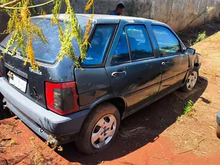 SUCATA FIAT/TIPO 16 IE, 1995/1995, VERDE — leilão em Maringá (foto 2)