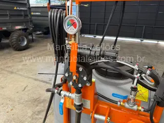 Pulverizador de pasto Pecuário -Marca: Cimag Modelo: PEC 250 / capacidade para 250L-Bomba JP40 com Reabastecedor / Reservatório Água Limpa com torneira produto (Novo) — leilão em Artur Nogueira/SP (foto 19)