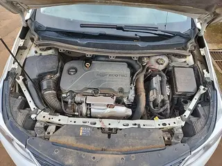 CHEVROLET CRUZE LT NB AT ANO: 2019/2019 PLACA FINAL 4 (SC) — leilão em Marema/SC (foto 4)